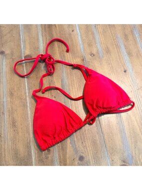 NWOT ~ Red Triangle Bikini Top With Adjustable Ties Size medium